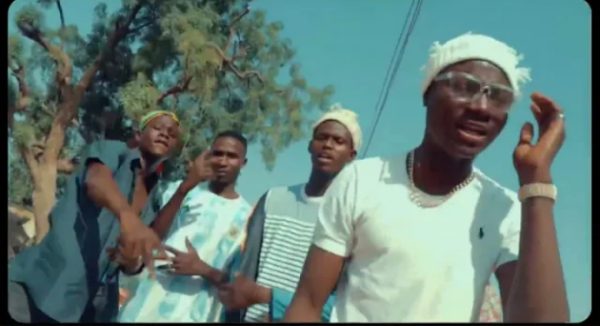 Star Pee Karya Suke (Official Video) Mp4 Download
