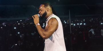Ent.News: Flavour thrills fans at concert in Bangui, Central African Republic 1 Flavour thrills fans at concert in Bangui, Central African Republic