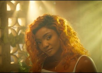 Simi Naked Wire Mp4 Download