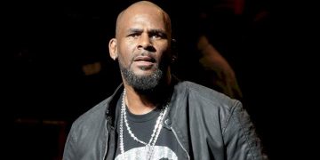 R. Kelly taken off suicide watch in jail