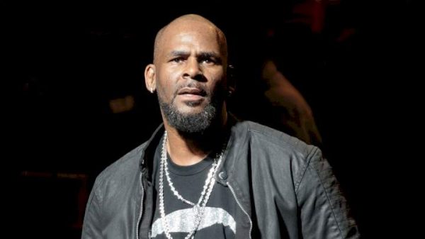 R. Kelly taken off suicide watch in jail