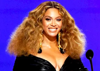 Beyonce Goes Completely N*de On Album Cover Of 'Renaissance'
