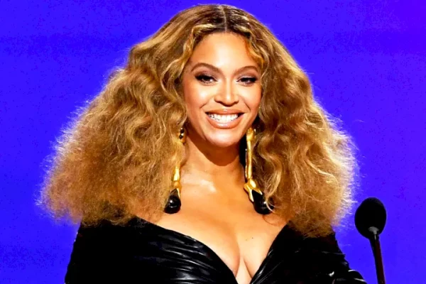 Beyonce Goes Completely N*de On Album Cover Of 'Renaissance'