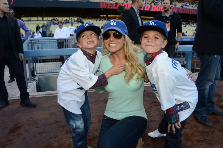 News: Kevin Federline Says Britney Spears’ Kids Find It “Tough” When She Posts Nudes