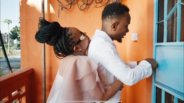 Nandy Napona ft. Oxlade Mp4 Download