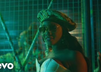 Simi Loyal ft. Fave Mp4 Download