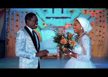 Momee Gombe Nayi Mafarki Mp3 Download