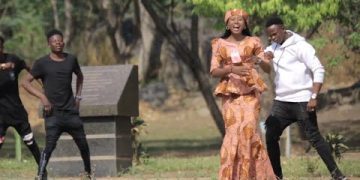 Garzali Miko Kaine Kake Ciremin Damuwa Mp3 Download