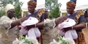 Outrage as woman prays for newborn baby to be part of those to embezzle money in Nigeria (Video)