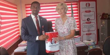 News: EFCC Returns N23m to 70-Year-Old British Woman Scammed by Fake American Citizen 1 EFCC Returns N23m to 70-Year-Old British Woman Scammed by Fake American Citizen