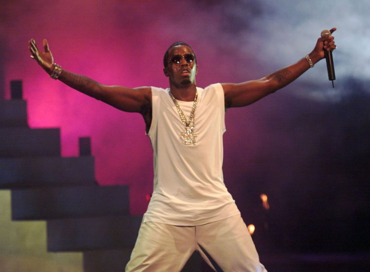 Ent.News: Diddy Reflects On “Humble” Beginnings As A Backup Dancer