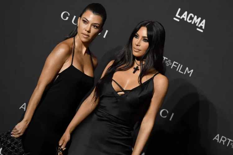 Ent.News: Kourtney Kardashian Celebrates Kim Kardashian’s Birthday By Reflecting On Their Fights