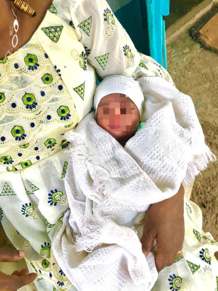 News: Mubarak Sanyaolu: Parents Of Lagos Boy Killed By Stray Bullet Welcome Twins