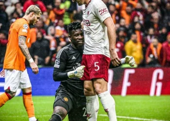 GAL 3-3 MUN: Onana's display shows why Man Utd should be reminded that De Gea is still a free agent