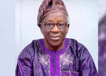 News: Video Of Dr Onaolapo Soleye And Other Ministers Being Sworn-In In 1984 32 News: Video Of Dr Onaolapo Soleye And Other Ministers Being Sworn-In In 1984