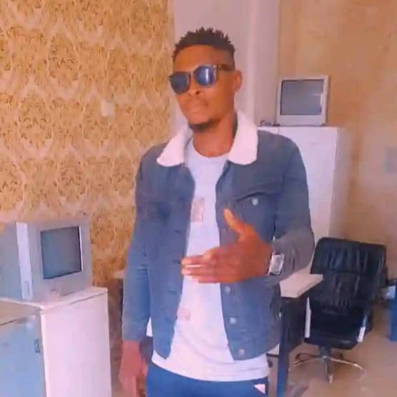 MUSIC: Robydo – WOMANIZER