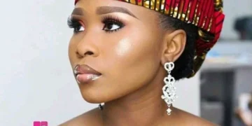 Fashion: Beautiful Ways to Tie Your Ankara Head Wrap Photos 1 Beautiful Ways to Tie Your Ankara Head Wrap Photos