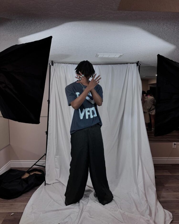Biography: $HAD3