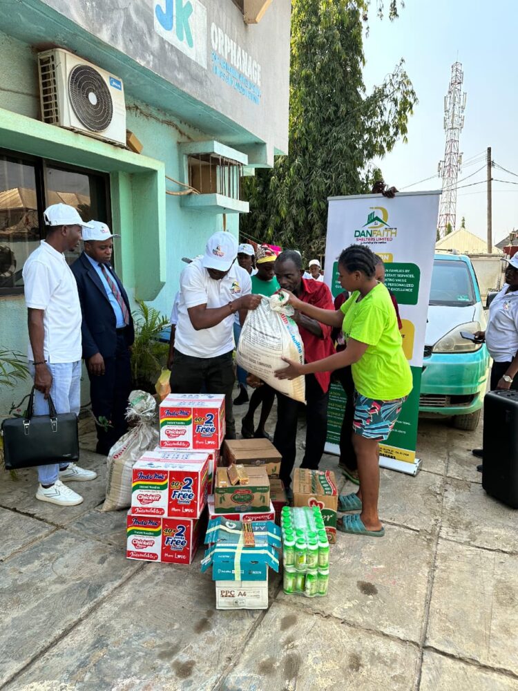 News: Danfaith Shelters Ltd Visits JKS Orphanage, Empowers Traders in Gudu & Garki Markets Abuja During Staff Week
